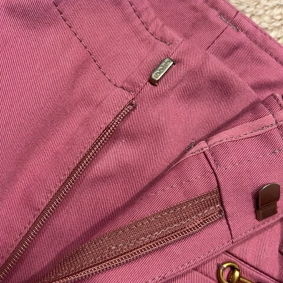 GUCCI Resort Runway Straight Leg - Picture 8 of 15